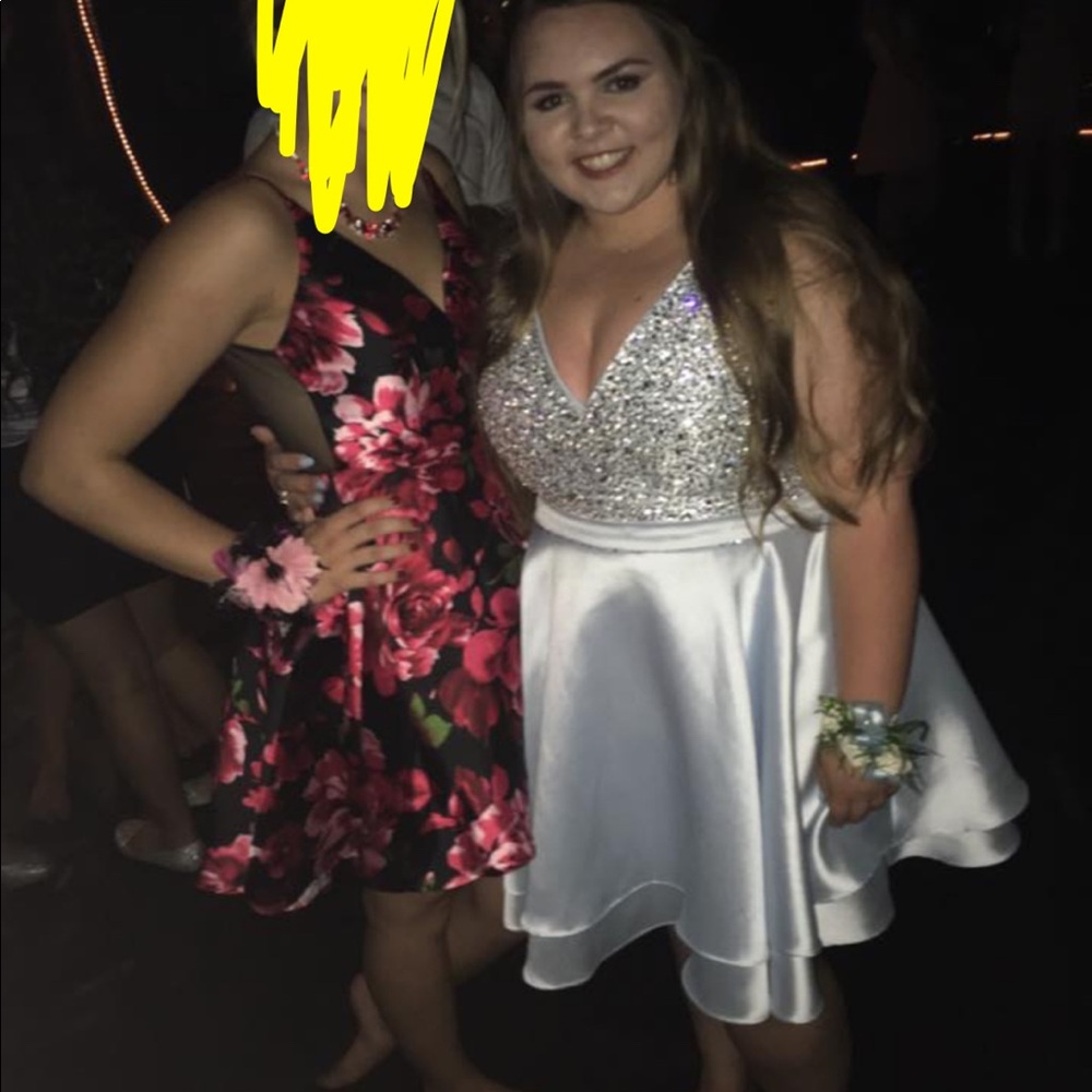 Plus size Ed Young Homecoming dress - Picture 1 of 4